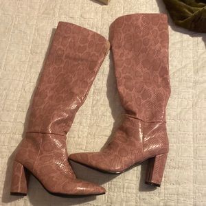 Size 7 knee high heeled boots